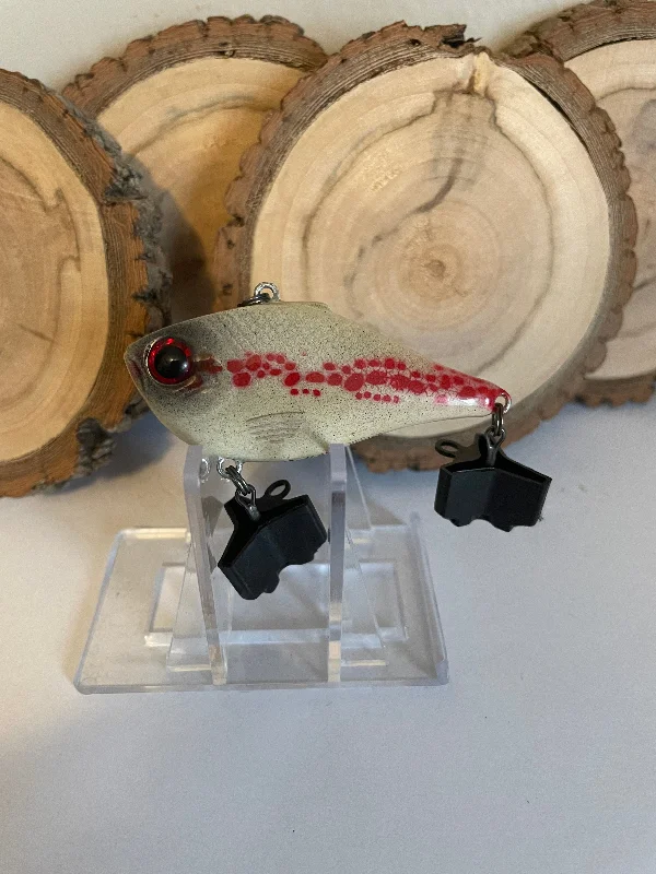 Bubbly Bloody Bone-Rippin’ Lipless Crankbait